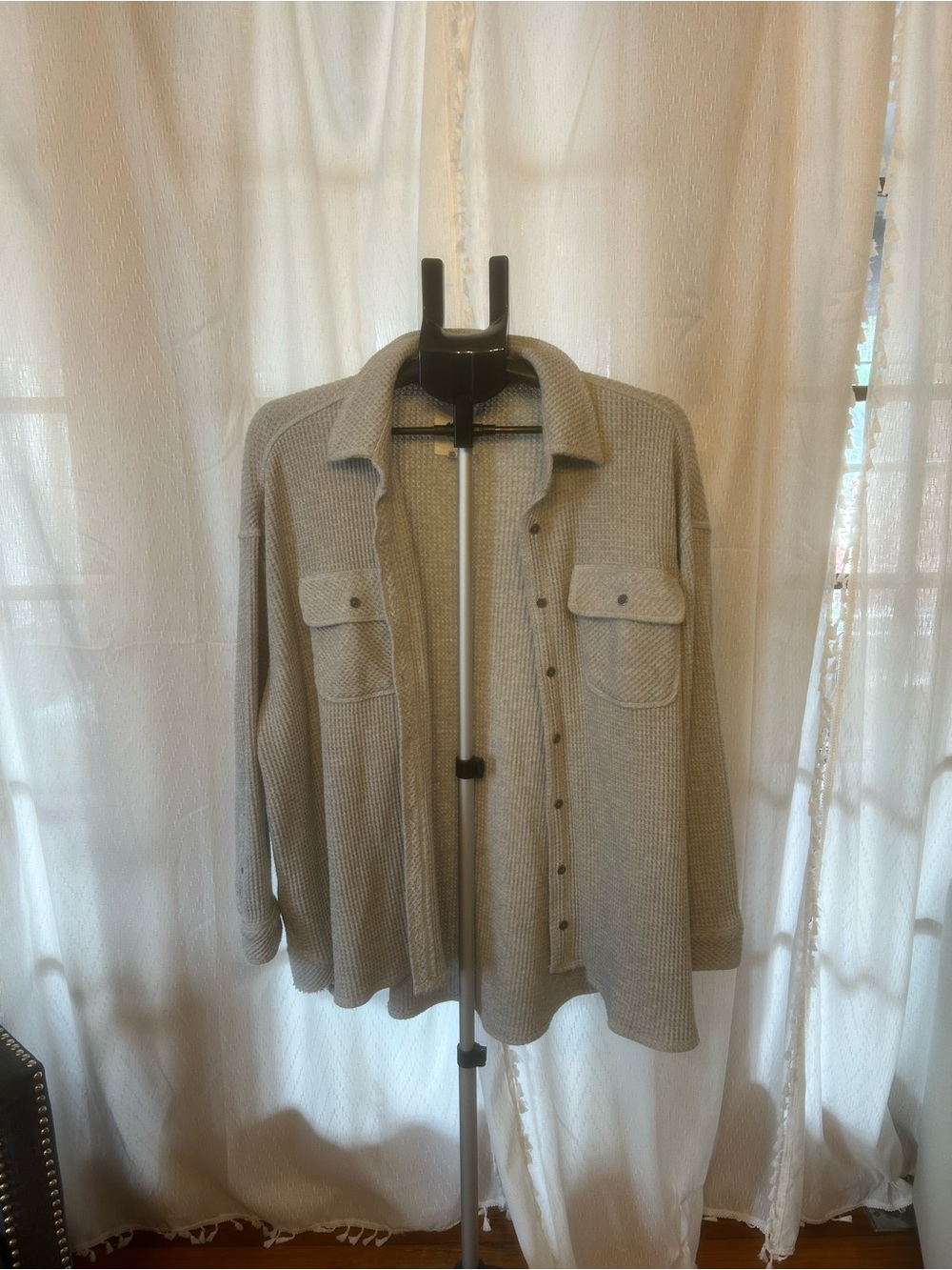aerie Light Gray Waffle-Knit Button Down Top Size Small